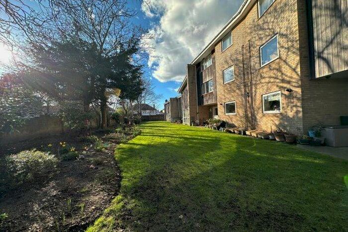 2 Bedroom Flat To Rent In Regents Park Road, Southampton, SO15