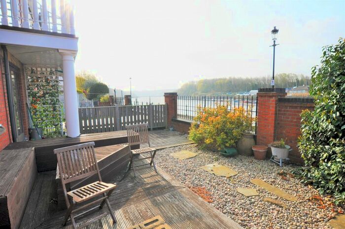 2 Bedroom Flat To Rent In The Ropery, Newcastle Upon Tyne, NE6