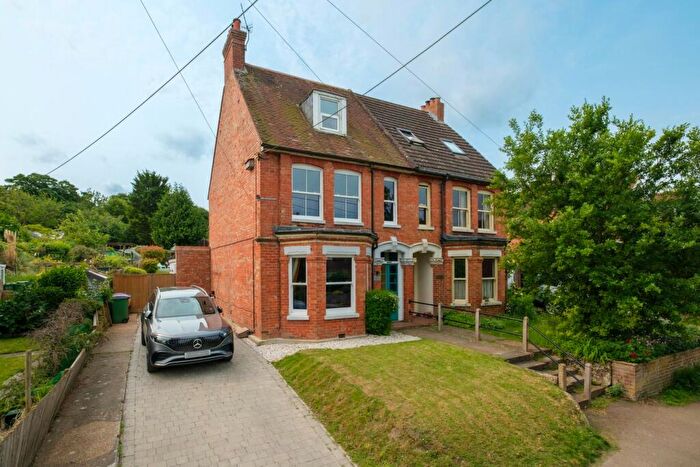 5 Bedroom Semi-Detached House For Sale In High Street, Lyminge, Folkestone, CT18