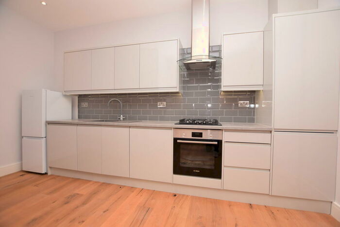 1 Bedroom Ground Flat To Rent In Newfoundland Circus, Bristol, BS2