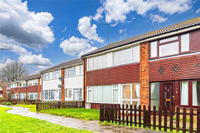 3 Bedroom Terraced House For Sale In Northall Close, Eaton Bray, Central Bedfordshire, LU6