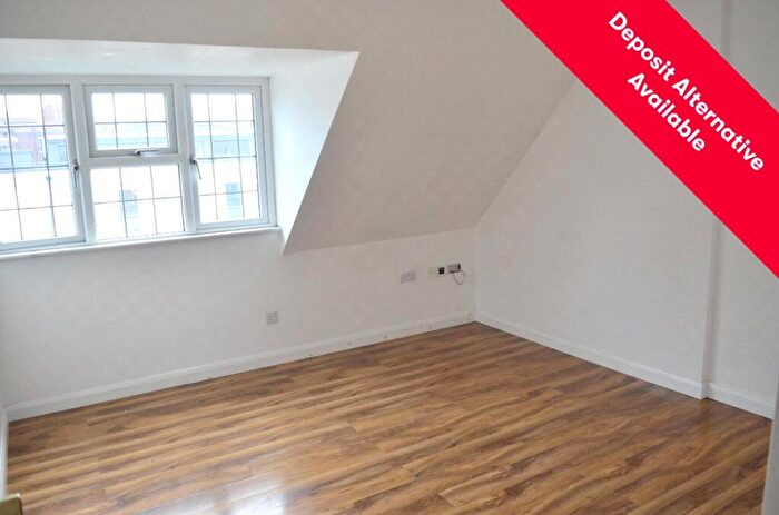 4 Bedroom Apartment To Rent In Beddington Gardens, Wallington, SM6