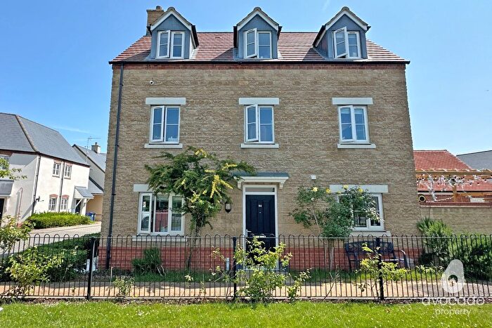 4 Bedroom Detached House To Rent In Haydock Road, Kingsmere, Bicester, OX26