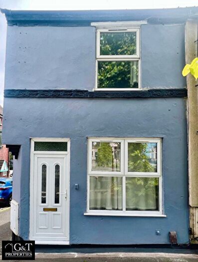 2 Bedroom End Of Terrace House To Rent In Church Street, Brierley Hill, DY5