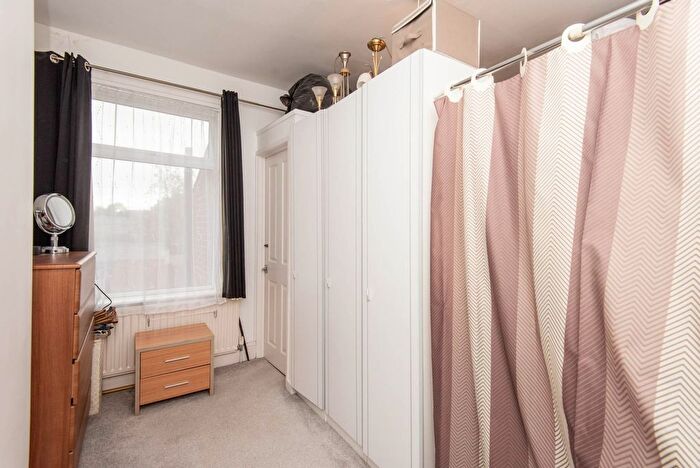 2 Bedroom Terraced House For Sale In Eyre Street East, Chesterfield, S41