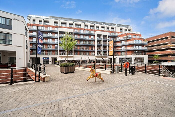 2 Bedroom Flat For Sale In The Colonnade, Maidenhead, SL6