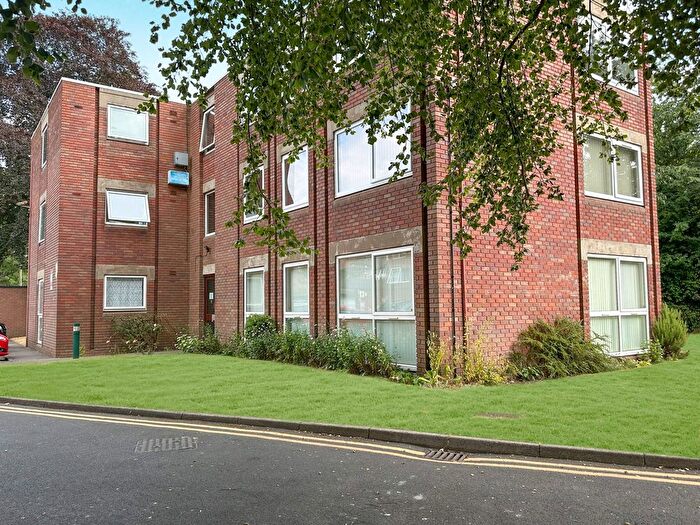2 Bedroom Flat For Sale In Compton Road, Wolverhampton, WV3
