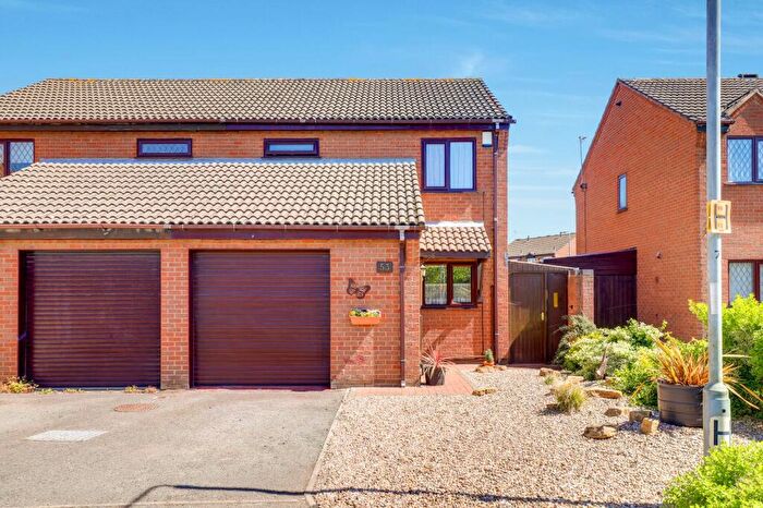 3 Bedroom Semi-Detached House For Sale In Sheepfold Lane, Ruddington, NG11