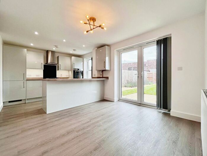 4 Bedroom House To Rent In Breck Gardens, Mildenhall, IP28