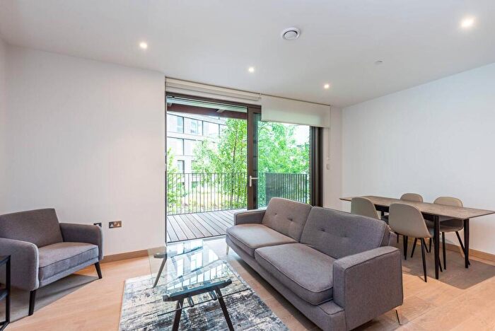 1 Bedroom Flat To Rent In Legacy Building, Nine Elms, London, SW11