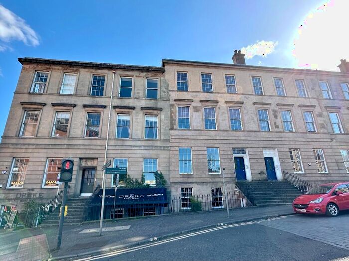 2 Bedroom Flat To Rent In Lynedoch Street, Park, Glasgow, G3