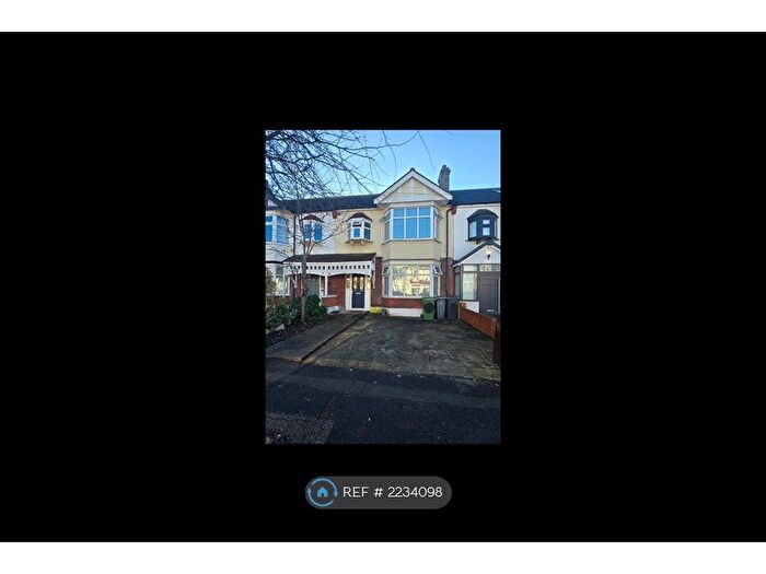 5 Bedroom Terraced House To Rent In Nelson Road, London, E4