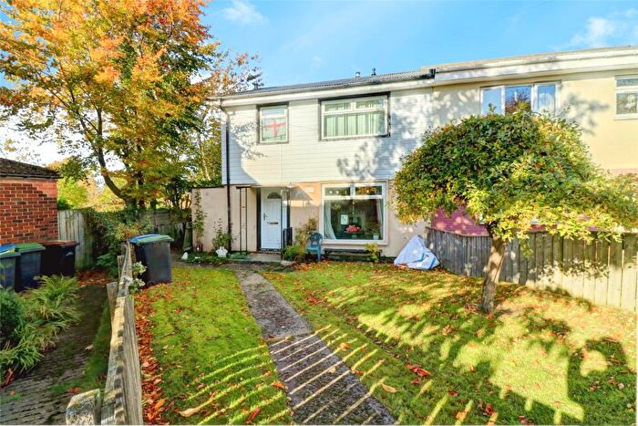 3 Bedroom Semi-Detached House For Sale In Princess Avenue, Blackhill, Consett, DH8