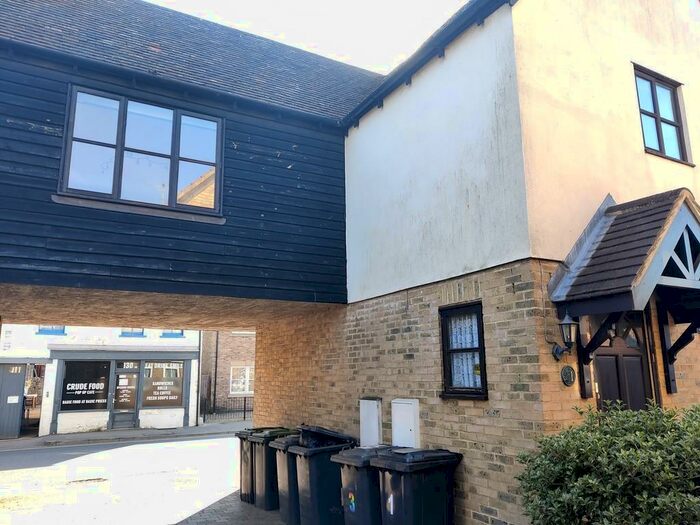 2 Bedroom Maisonette To Rent In Rankins Court, Biggleswade, SG18