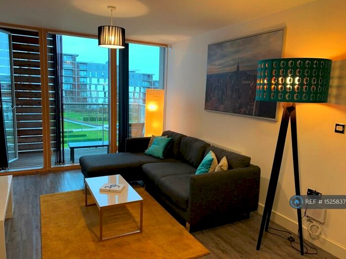 2 Bedroom Flat To Rent In Sapphire House, Milton Keynes, MK9