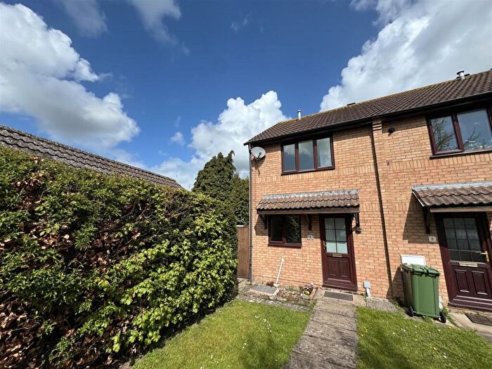 2 Bedroom End Of Terrace House For Sale In Golden Lion Close, Hereford, HR4