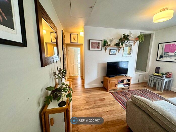 1 Bedroom Flat To Rent In Warley Hill, Brentwood, CM14
