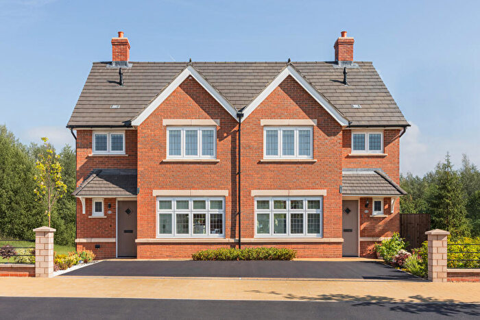 3 Bedroom Semi Detached House For Sale In Round Hill Gardens, Congleton, CW12