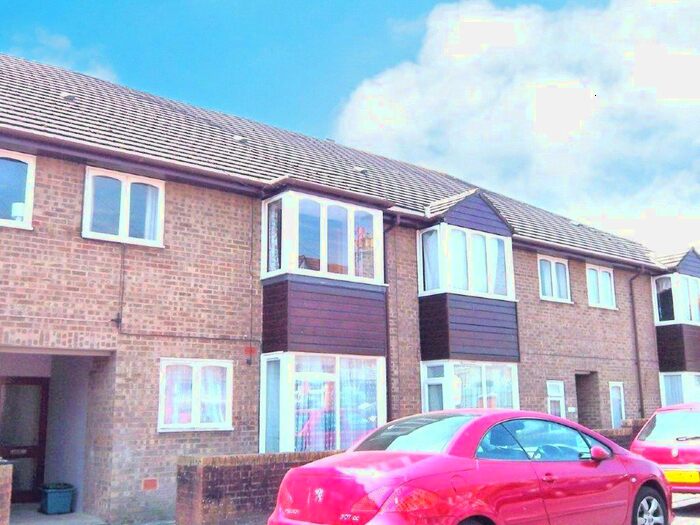 1 Bedroom Flat To Rent In Victoria Court, Cambridge Road, Dorchester, Dorset, DT1