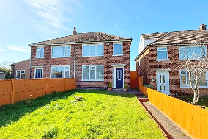 3 Bedroom Semi Detached House To Rent In Deane Road, Hillmorton, Rugby, CV21