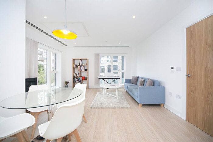 1 Bedroom Flat To Rent In Cherry Orchard Road, Croydon, CR0