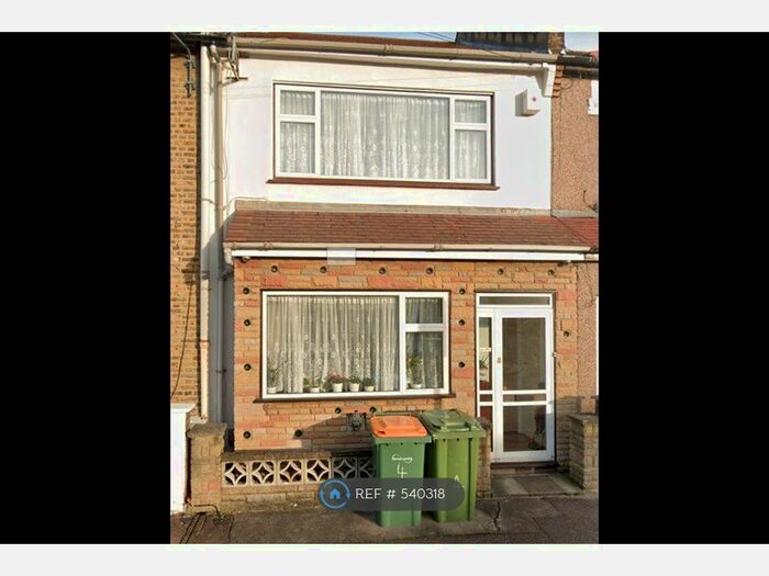 3 Bedroom Terraced House To Rent In Torrens Road, London, E15