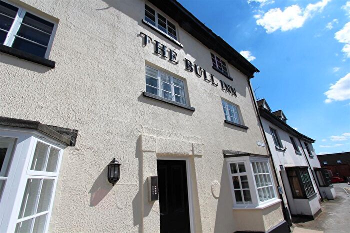 2 Bedroom Flat For Sale In Bull Street, Southam, CV47