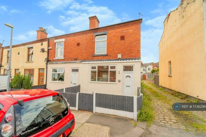 3 Bedroom End Of Terrace House To Rent In Hodge Road, Worsley, Manchester, M28