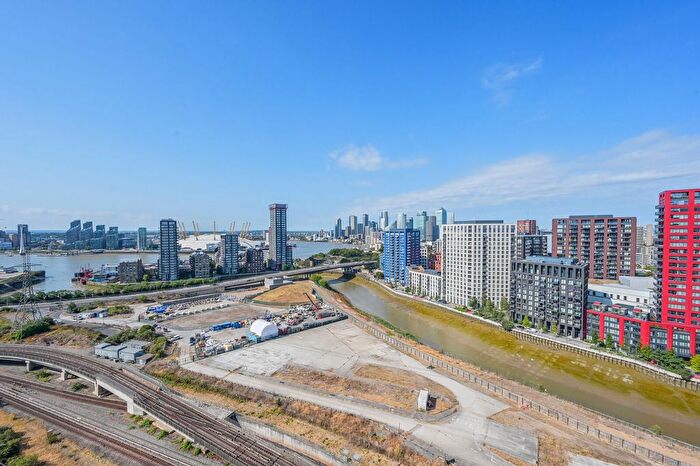 1 Bedroom Flat For Sale In Falconbrook Gardens, Canning Town, London, E16