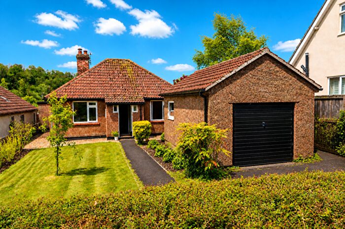 2 Bedroom Detached Bungalow For Sale In Bath Road, Wells, BA5