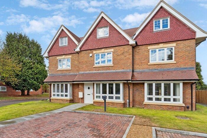 4 Bedroom Property For Sale In Cobblers Close, Farnham Royal, SL2