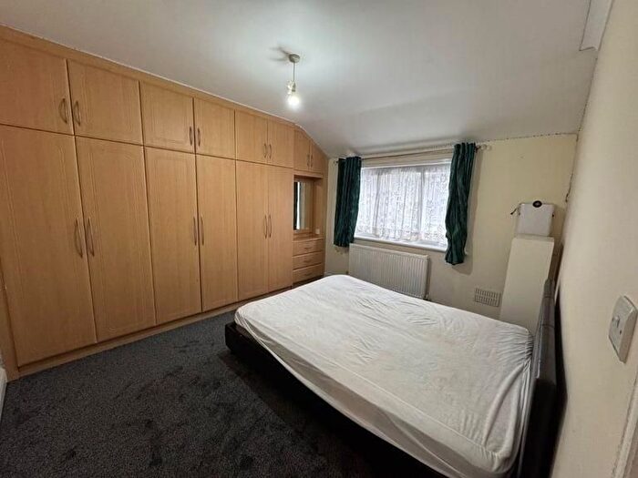 5 Bedroom Detached House To Rent In Clare Road, Heathrow, London, TW4