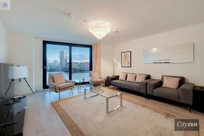 1 Bedroom Flat For Sale In Roosevelt Tower, Williamsburg Plaza, London, E14