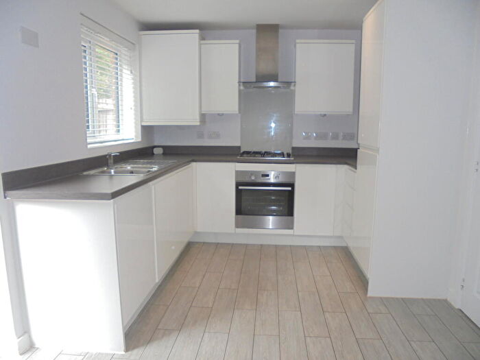 3 Bedroom Semi-Detached House To Rent In Woodpecker Way, Shepshed, LE12