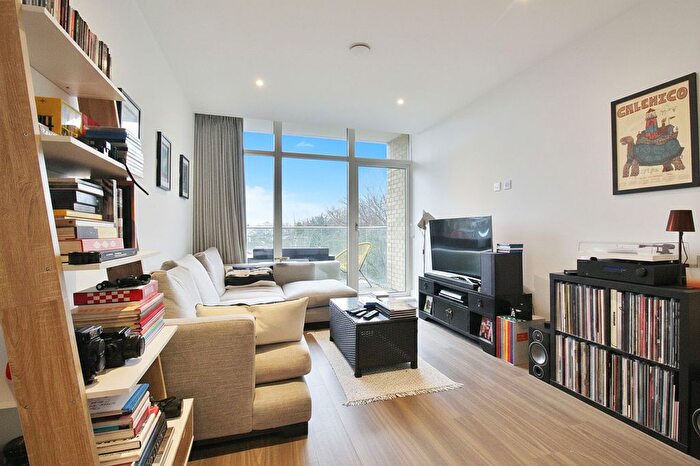 2 Bedroom Flat For Sale In Aldington House, Frazer Nash Close, Isleworth, TW7