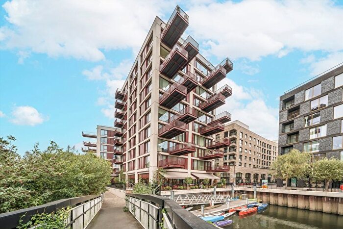 2 Bedroom Flat To Rent In Brent Way, Brentford, TW8