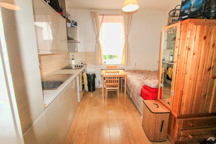 Studio To Rent In Holloway Road, Holloway N7