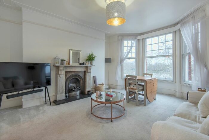 3 Bedroom Flat To Rent In Lower Richmond Road, London, SW15