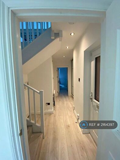 3 Bedroom End Of Terrace House To Rent In Elephant Lane, London, SE16