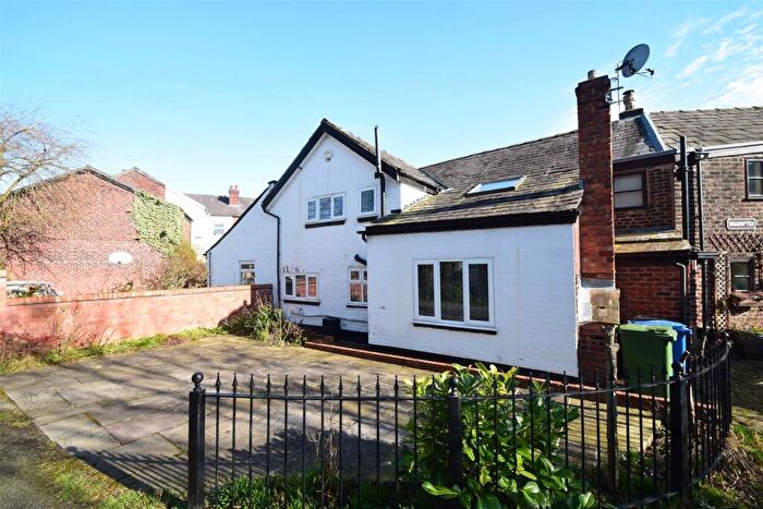 1 Bedroom House To Rent In Offerton Fold, Stockport, SK2