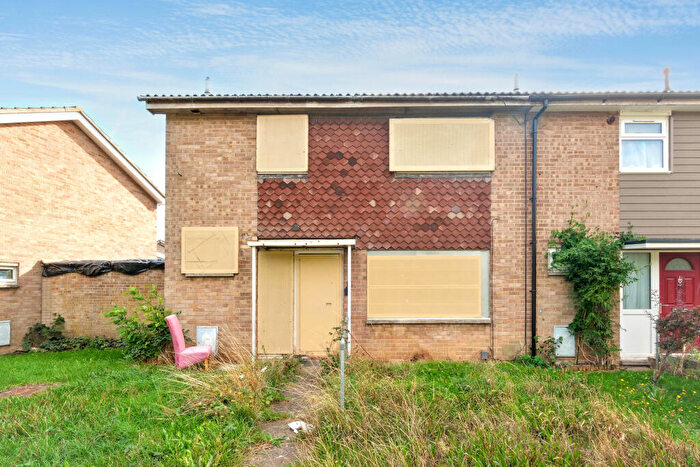 3 Bedroom End Of Terrace House For Sale In Ringway, Northampton, Northamptonshire, NN4