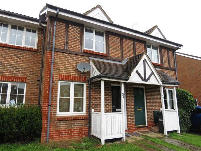 2 Bedroom House To Rent In Pepper Drive, Burgess Hill, RH15