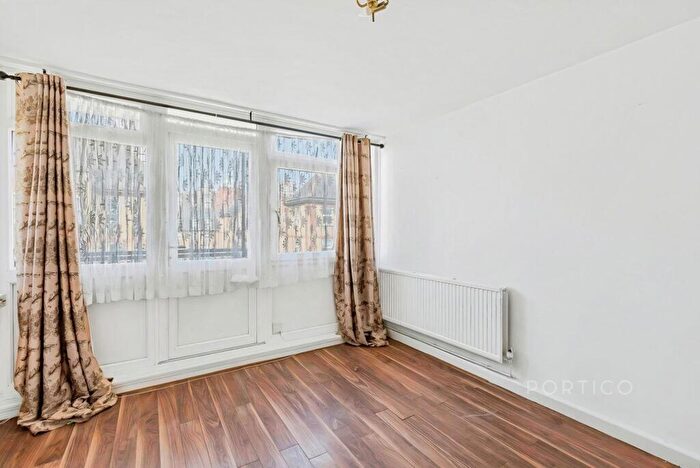 1 Bedroom Flat To Rent In Cranwood Court, Vince Street, EC1V