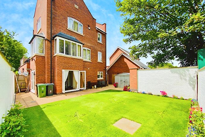 3 Bedroom Town House For Sale In Courtyard Close, Syston, LE7