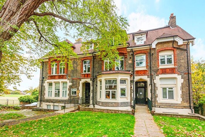 14 Bedroom Semi Detached House For Sale In Mount View Road, London, N4