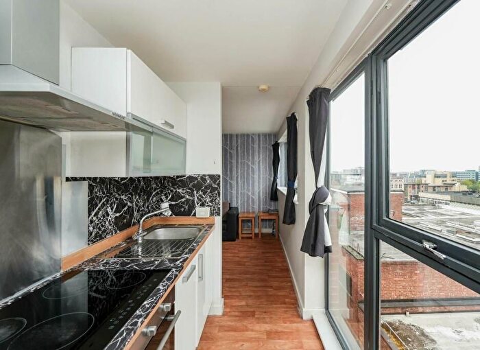 2 Bedroom Flat To Rent In Bridport Street, Liverpool, L3