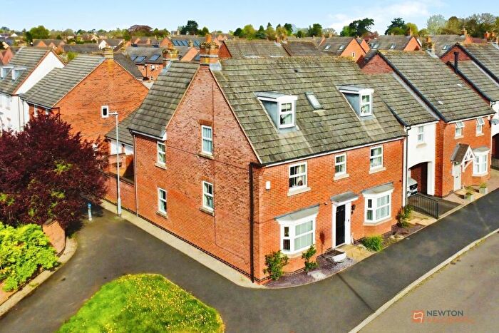 5 Bedroom Detached House For Sale In Masefield Drive, Earl Shilton, LE9