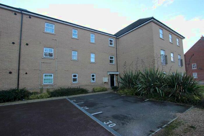 2 Bedroom Flat To Rent In Limestone Grove, Houghton Regis, Dunstable, LU5