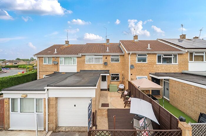 3 Bedroom Terraced House For Sale In North Home Road, Cirencester, Gloucestershire, GL7