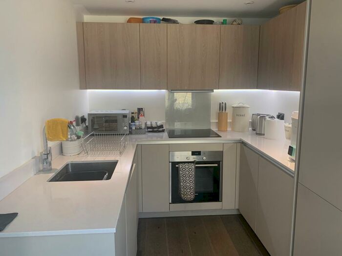 1 Bedroom Flat To Rent In Thomas Barnardo Way, Barkingside, IG6